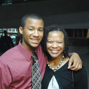 Meet your Posher, Aren